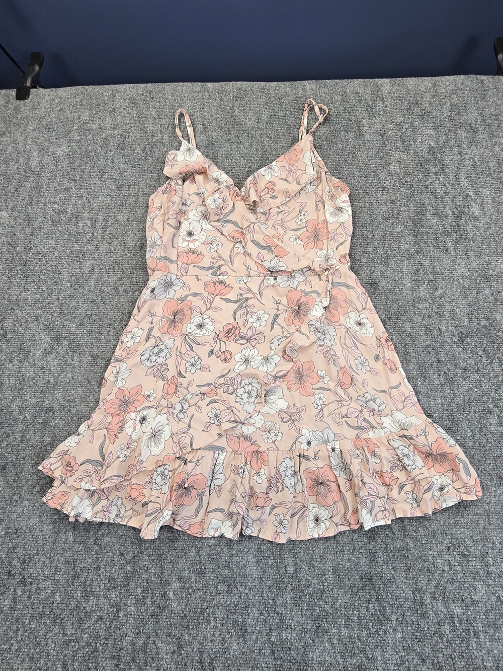Aeropostale Floral Mini Dress Womens Large Pink Smocked Ruffle Hem Cottagecore